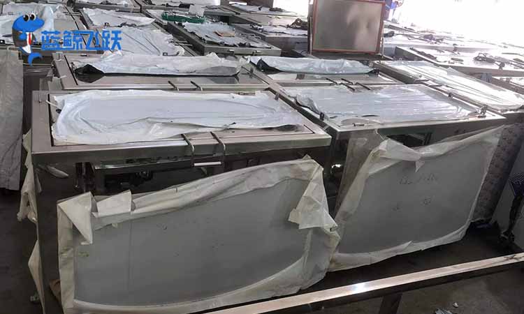 汽车配件清洗——黄瓜视频看片轻松去污！