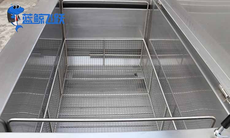 超声波清洗槽哪种材质好？