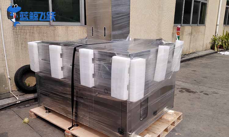 工业生产中用什么方法可以快速彻底地清洗各种油污？