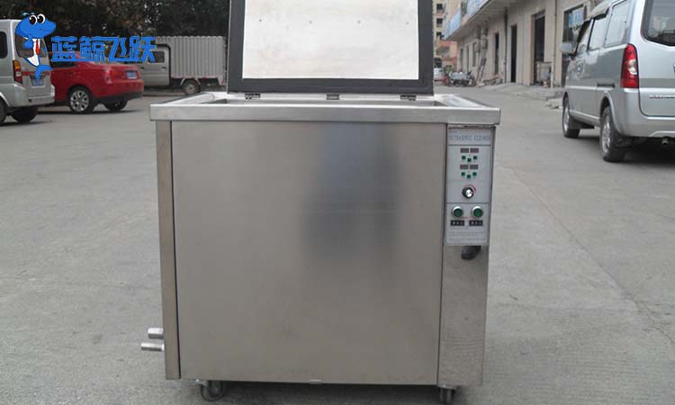 超声波清洗设备机械定时和数码定时有什么区别？可以清洗哪些工件？