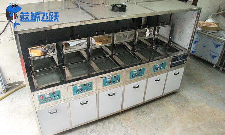 黄瓜视频看片在船舶设备清洗中的应用