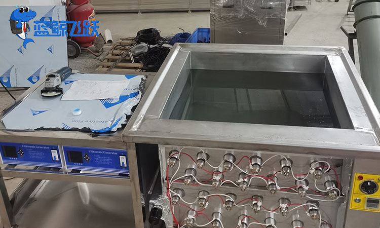 黄瓜视频看片：清洗电路板和电子元件的高效工具