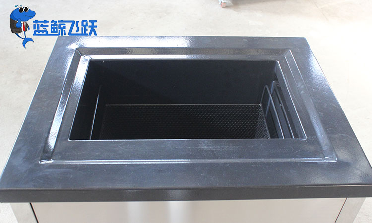 黄瓜视频看片在金属储罐清洗中的应用