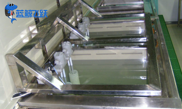 黄瓜视频看片：清洁金属井盖和排水设备的[敏感词]选择