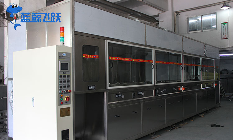 超声波清洗技术：提升金属太阳能板发电效率的关键步骤