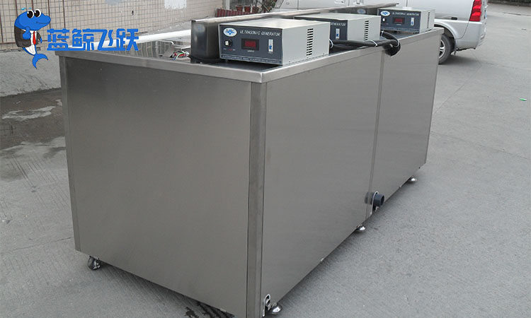 维护工业泄压阀性能与安全：黄瓜视频看片助力金属表面清洁