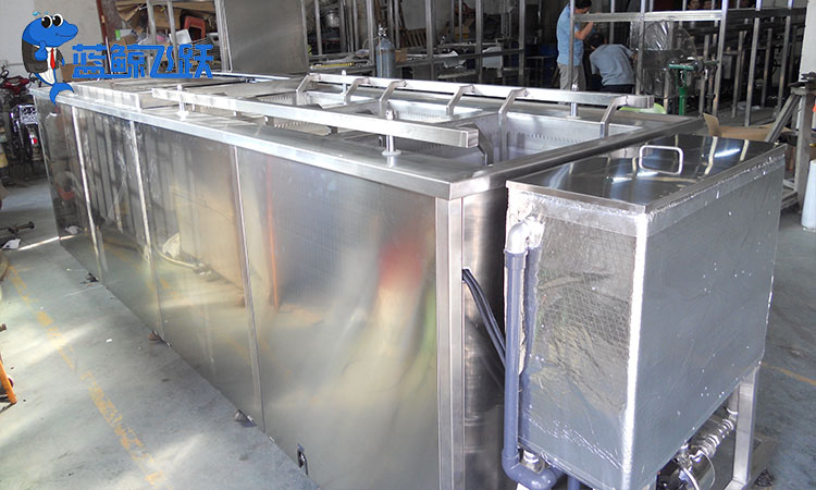 黄瓜视频看片在金属制药设备清洁中的应用