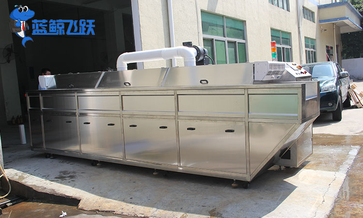 清洗半导体制造设备：超声波技术的关键作用与优势分析