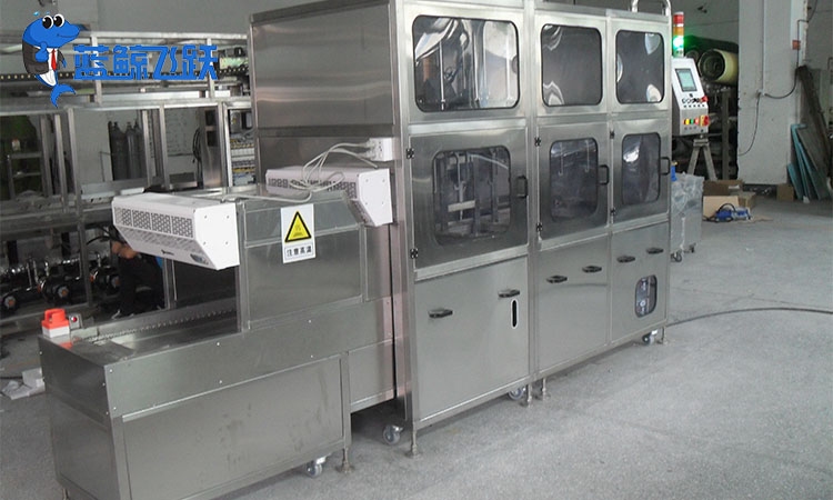 精细保养艺术之美：黄瓜视频看片细致呵护金属雕塑