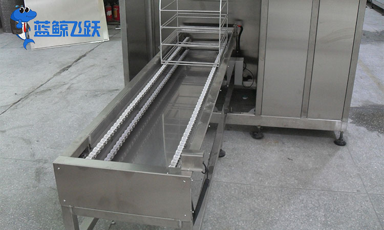 化学储存槽清洗：黄瓜视频看片的精密保障