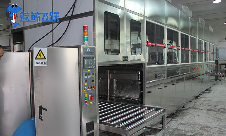 超声波清洗技术：食品加工设备卫生质量的保障