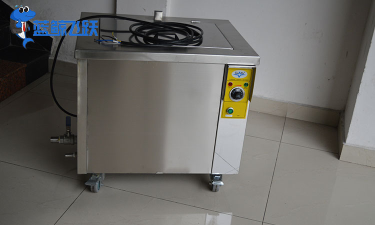 超声波清洗器：医疗设备维护的卓越表现与未来展望