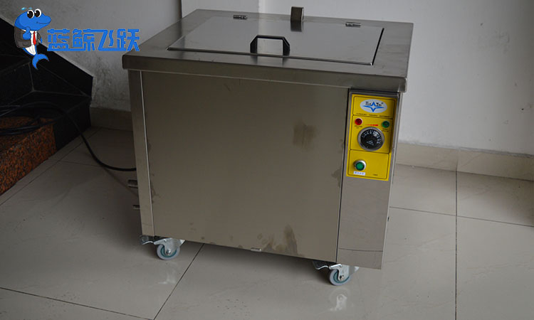 超声波清洗器：电子制造的清洁之选