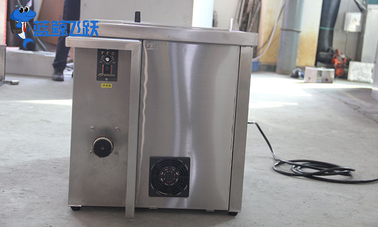 生态友好之选：超声波清洗器引领制造业的环保革新