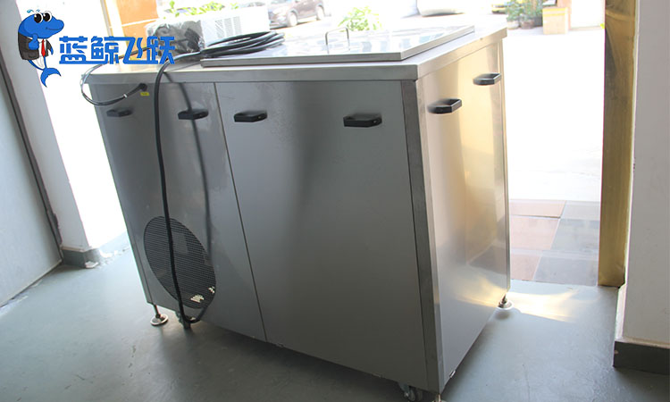 超声波清洗技术：清洗新时代的引领者