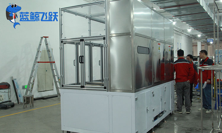 超声波清洗设备：保持金属零件表面光洁的关键工具