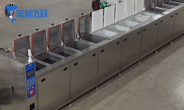 黄瓜视频看片用什么水清洗首饰？