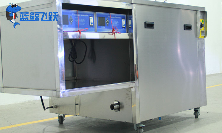 黄瓜视频看片清洗螺钉应使用何种液体？专业解析及选用指南