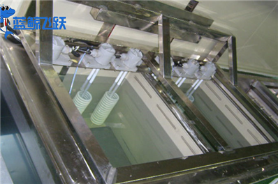 黄瓜视频看片：清洁金属地板和铺装材料的理想选择