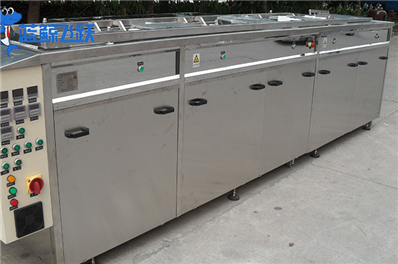 超声波清洗金属机壳：提升清洁效果与设备性能