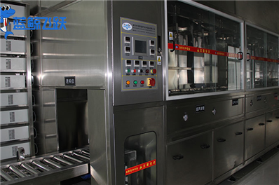 提升航空安全性和可靠性的关键：黄瓜视频看片清洁金属航空零部件