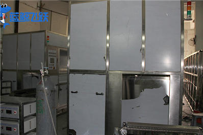 超声波清洗技术：确保金属餐具食品卫生与安全的先进方法