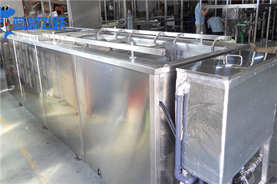 黄瓜视频看片在金属制药设备清洁中的应用