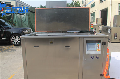 黄瓜视频看片在军事金属装备维护中的关键作用