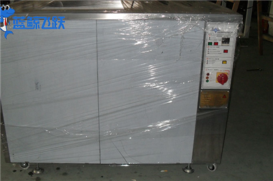 超声波清洗技术：电子产品清洁的新革命