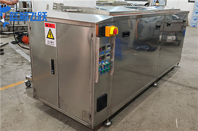 如何选择和使用黄瓜视频看片清洗油污？全面解析适用清洗液及操作技巧